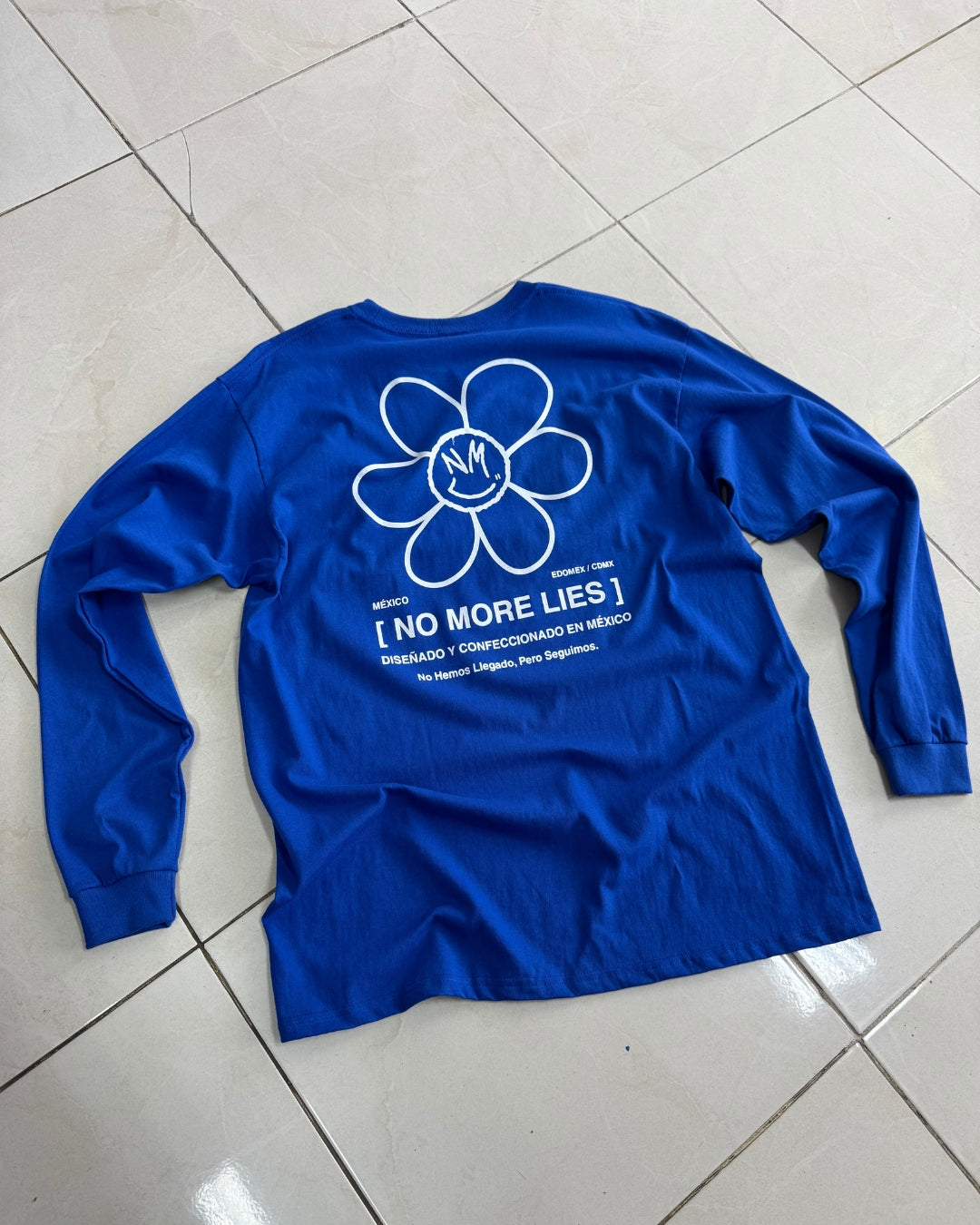 NO HEMOS LLEGADO...MANGA LARGA AZUL"