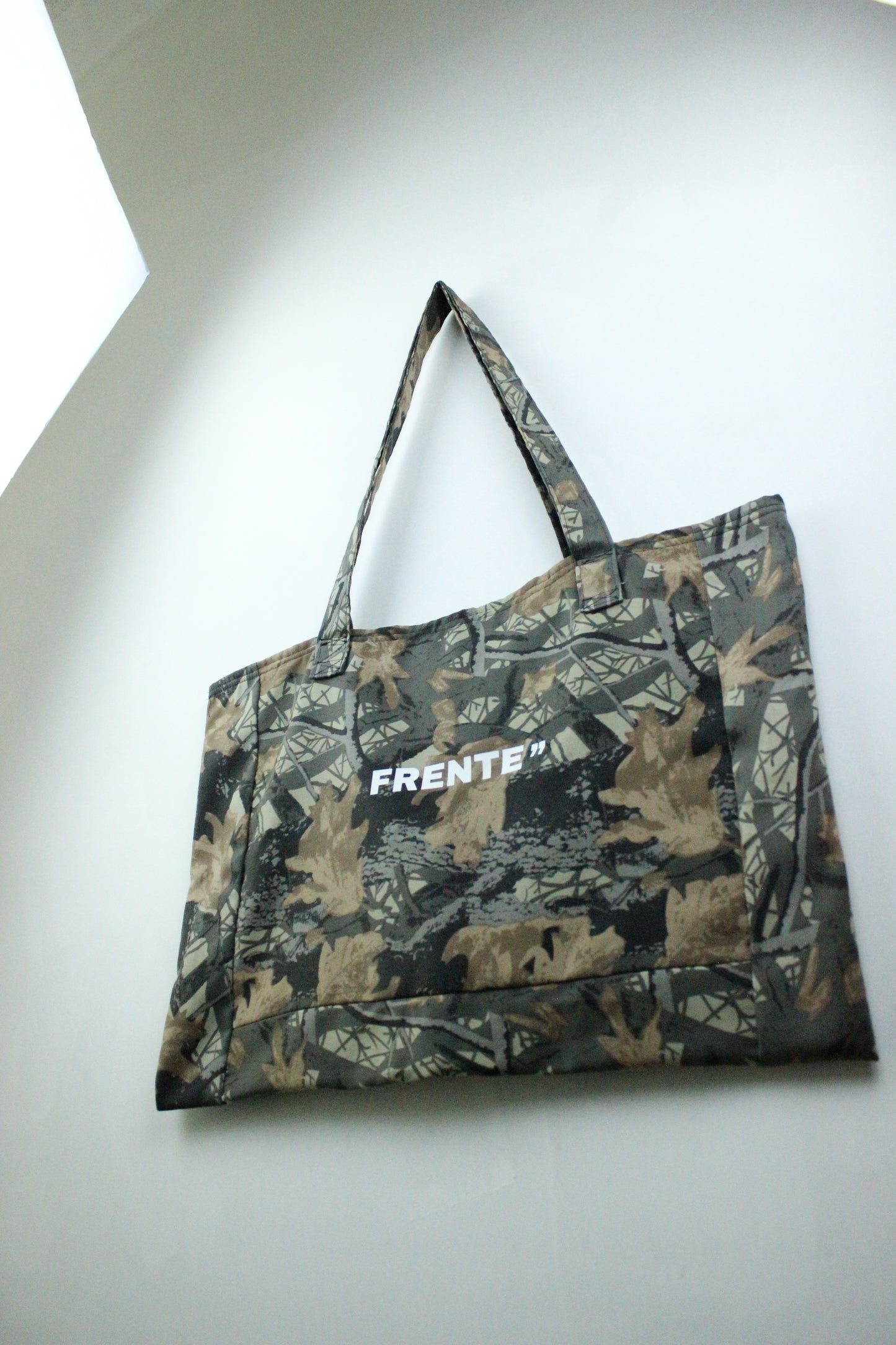 Pieza Única Camuflaje " Tote Bag L