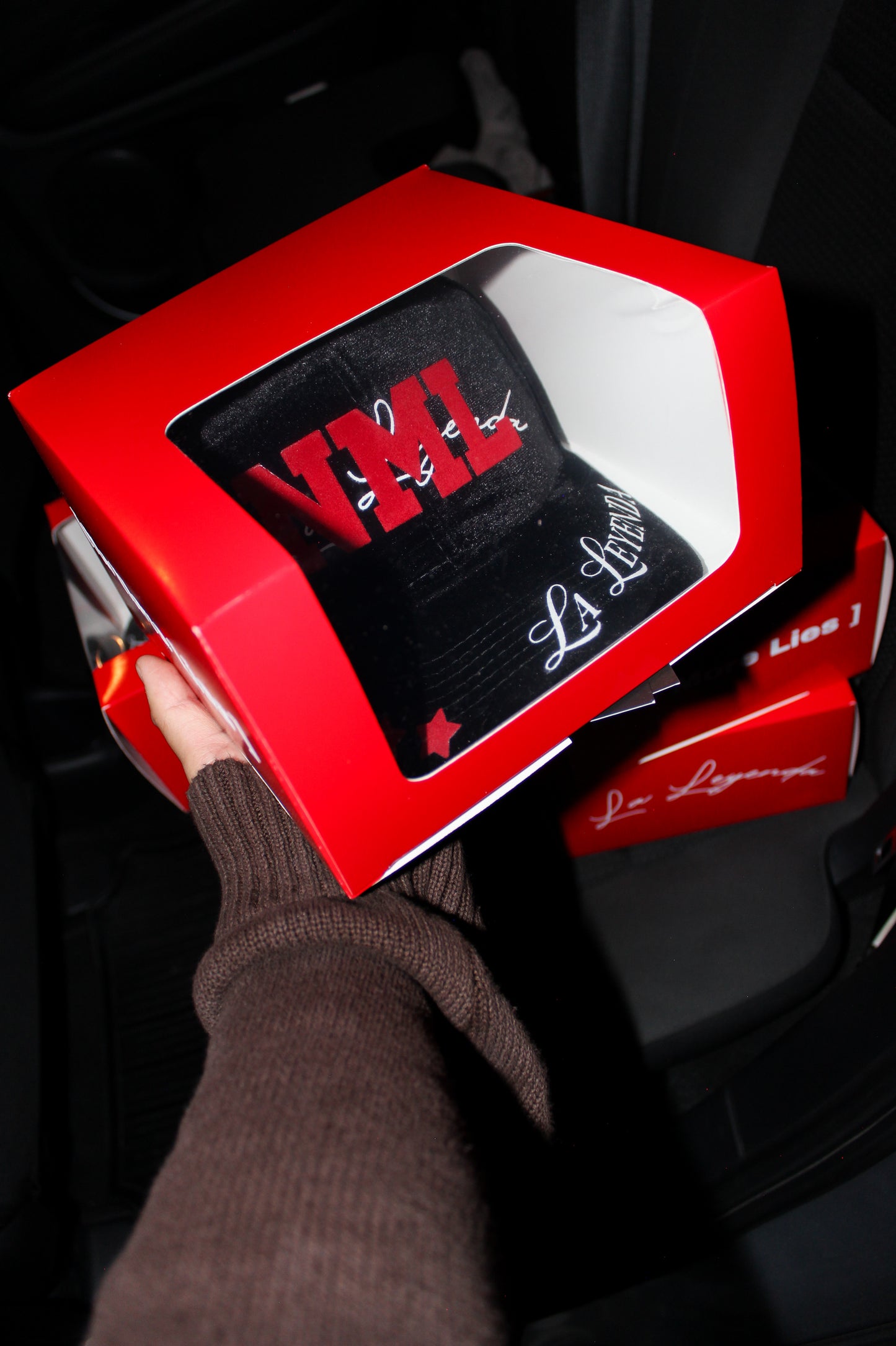 La Leyenda" Gorra premium terciopelo
