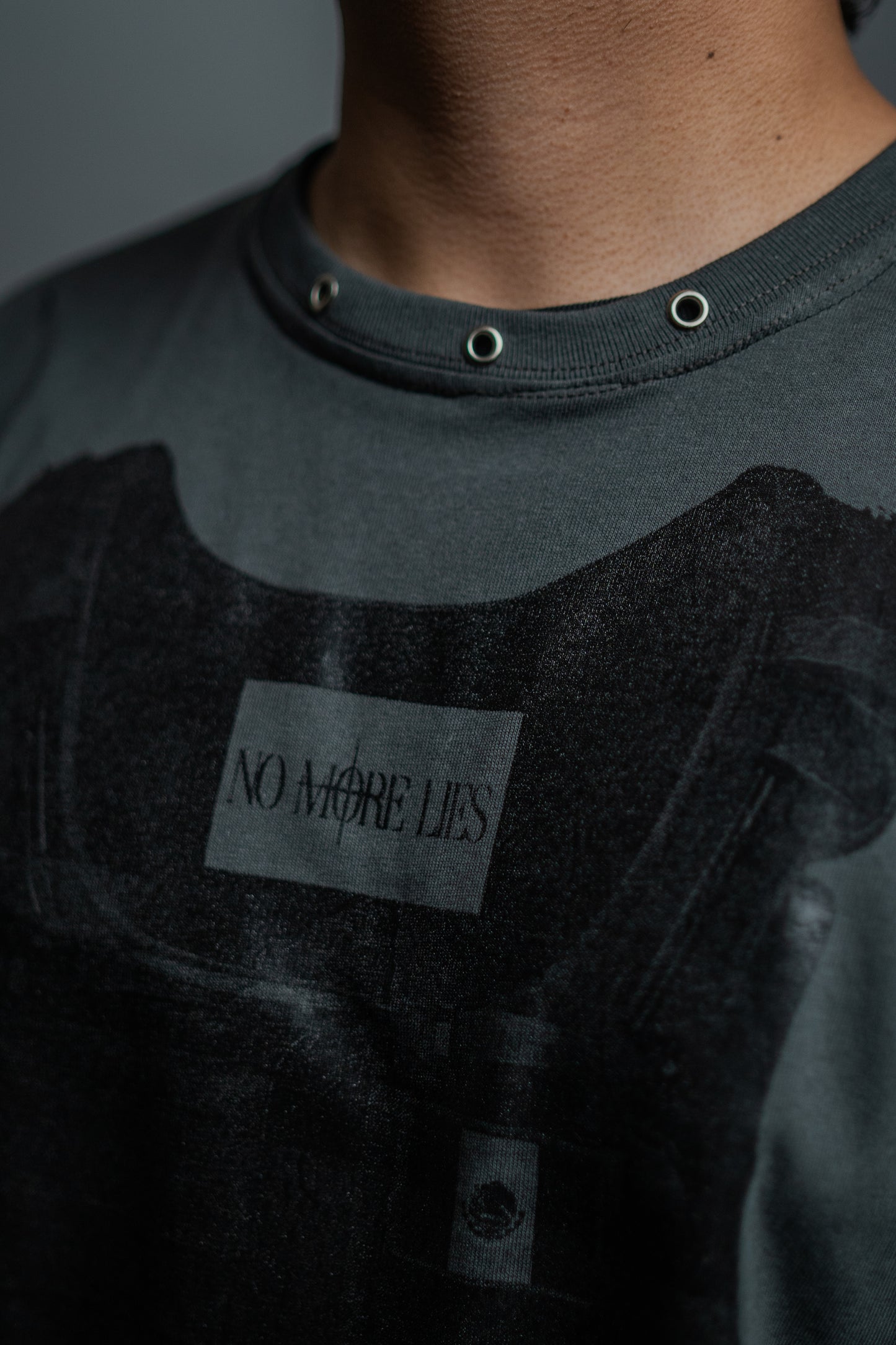 [ NML ARMY ] NO MORE LIES LONG SLEEVE T-SHIRT LADO B