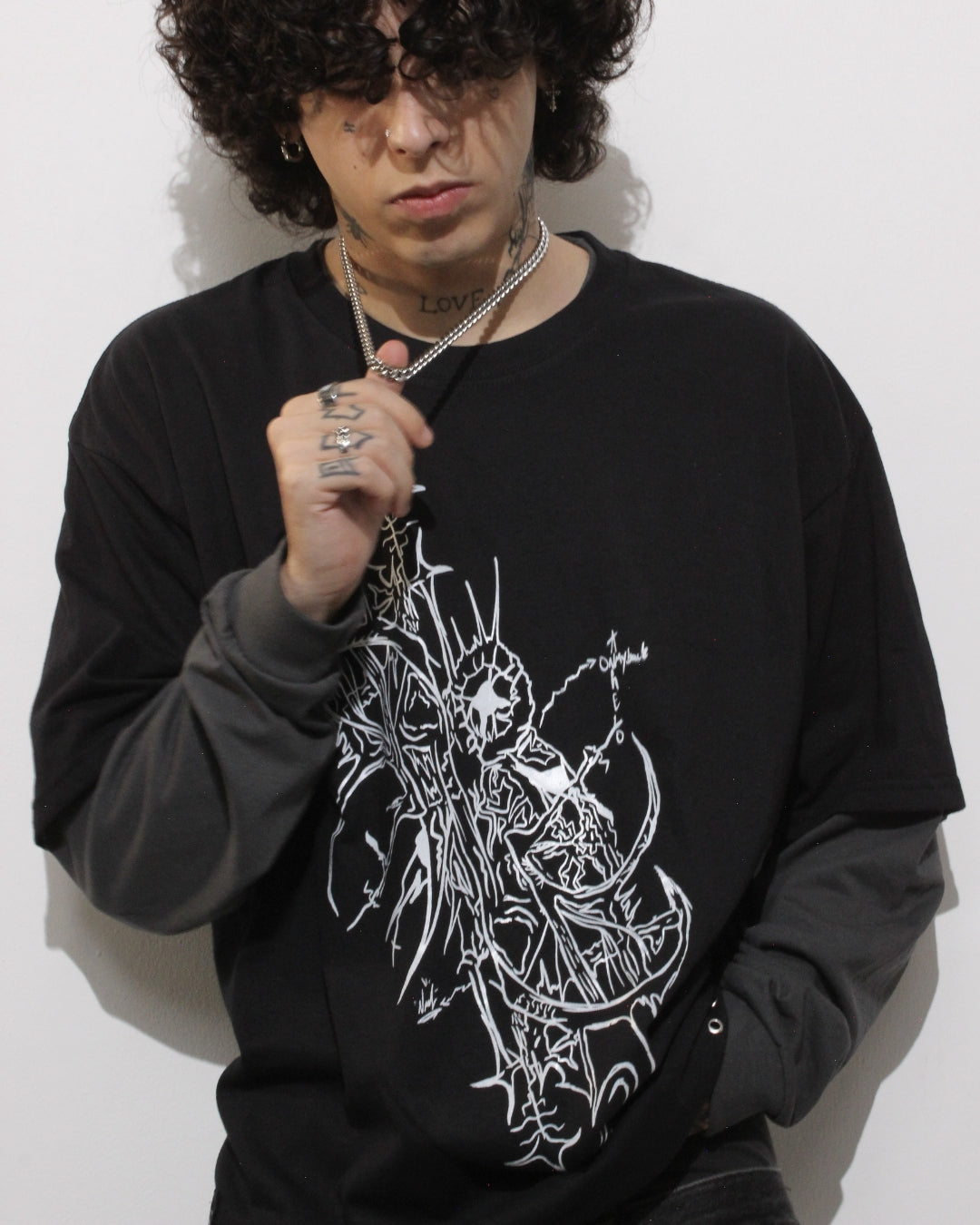 [ ANGELO ] Negro Con Gris Manga Larga