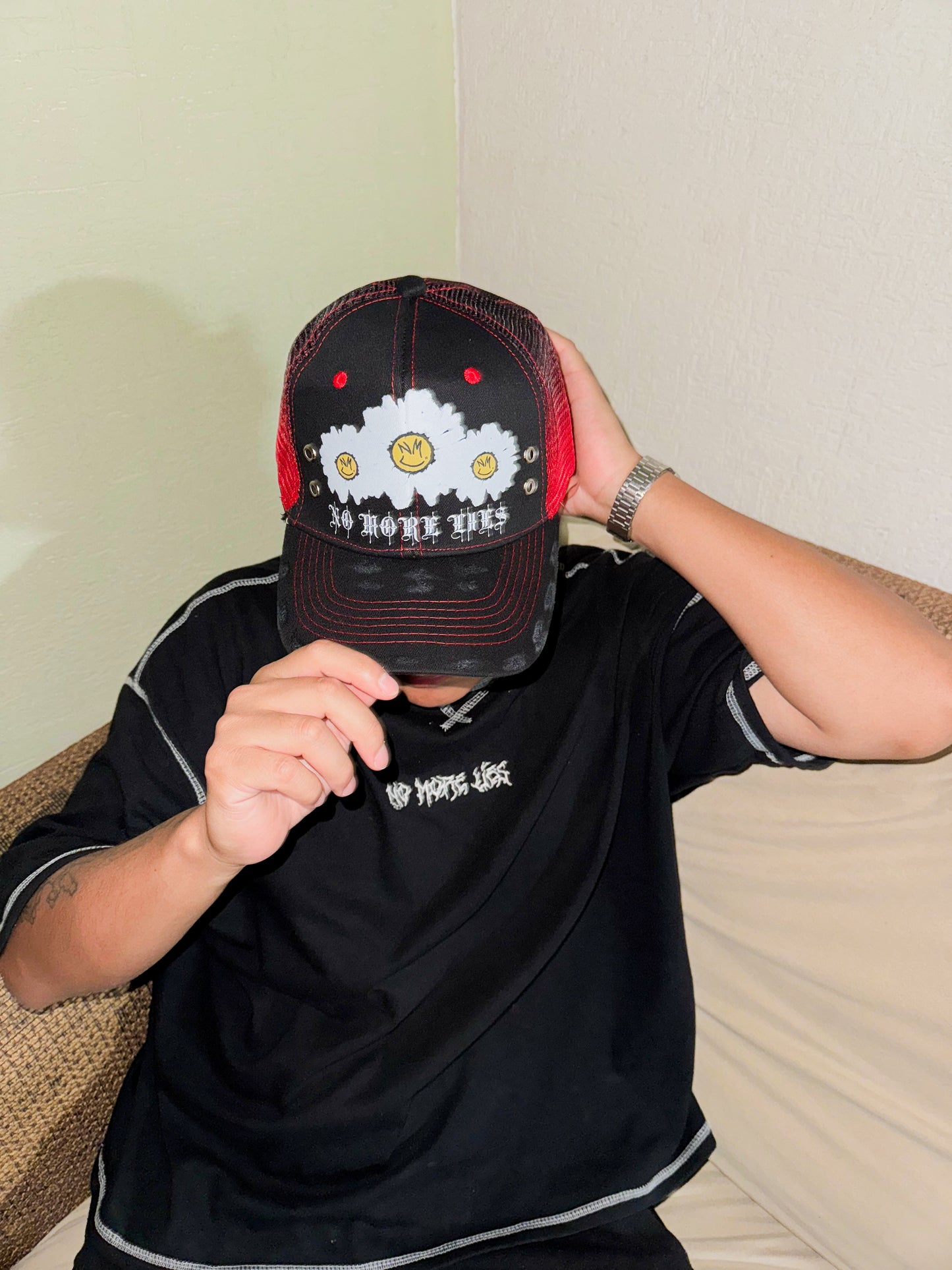 Gorra "Los Tres Deseos" negro con malla degradado